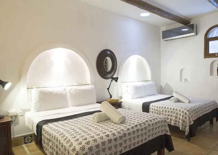 Hotel Yum Kin 4*