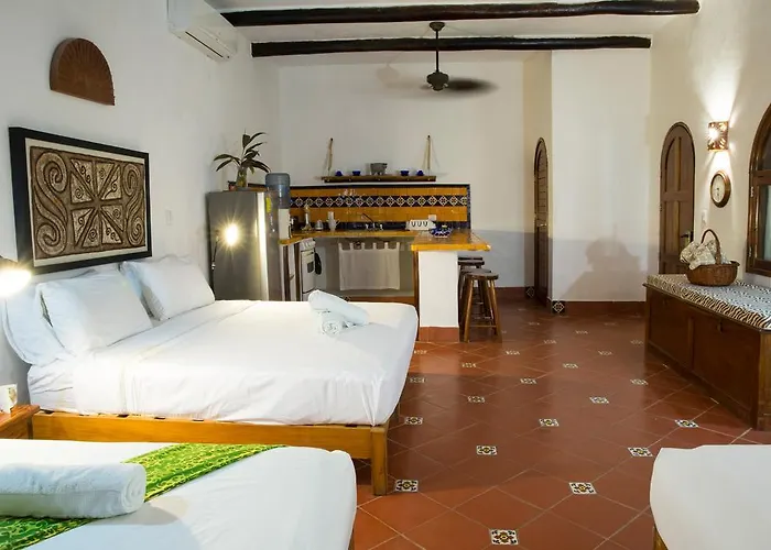 Hotel Yum Kin 4*